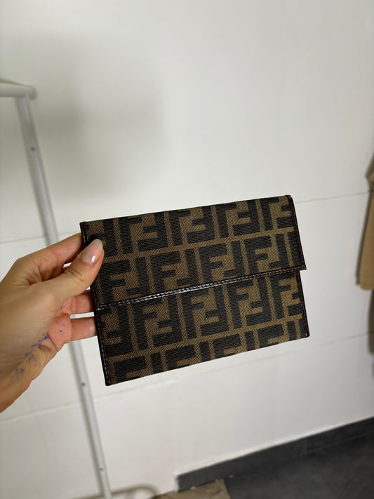 Cartera Fendi